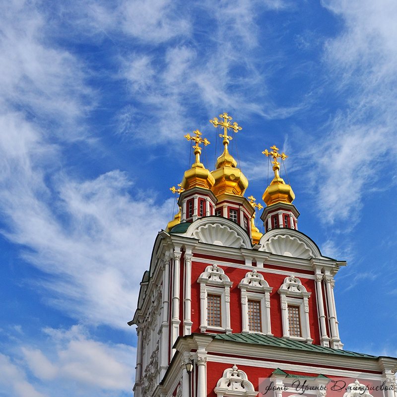 Фото дня: храм Преображения Господня в Новодевичьем монастыре, Москва.