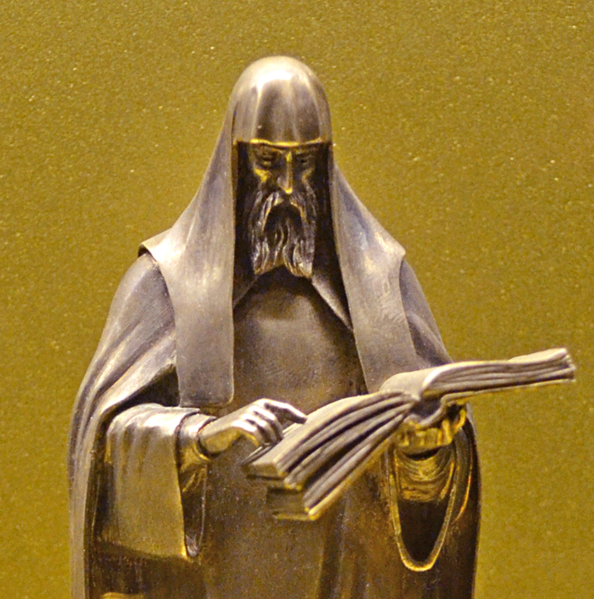 На фото статуэтка святителя Макария на выставке «Рюриковичи. Моя история». Москва, 2014 год.